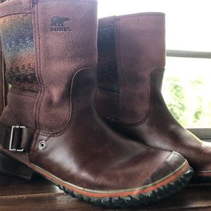 Sorel slimshortie boots, size 8.5
